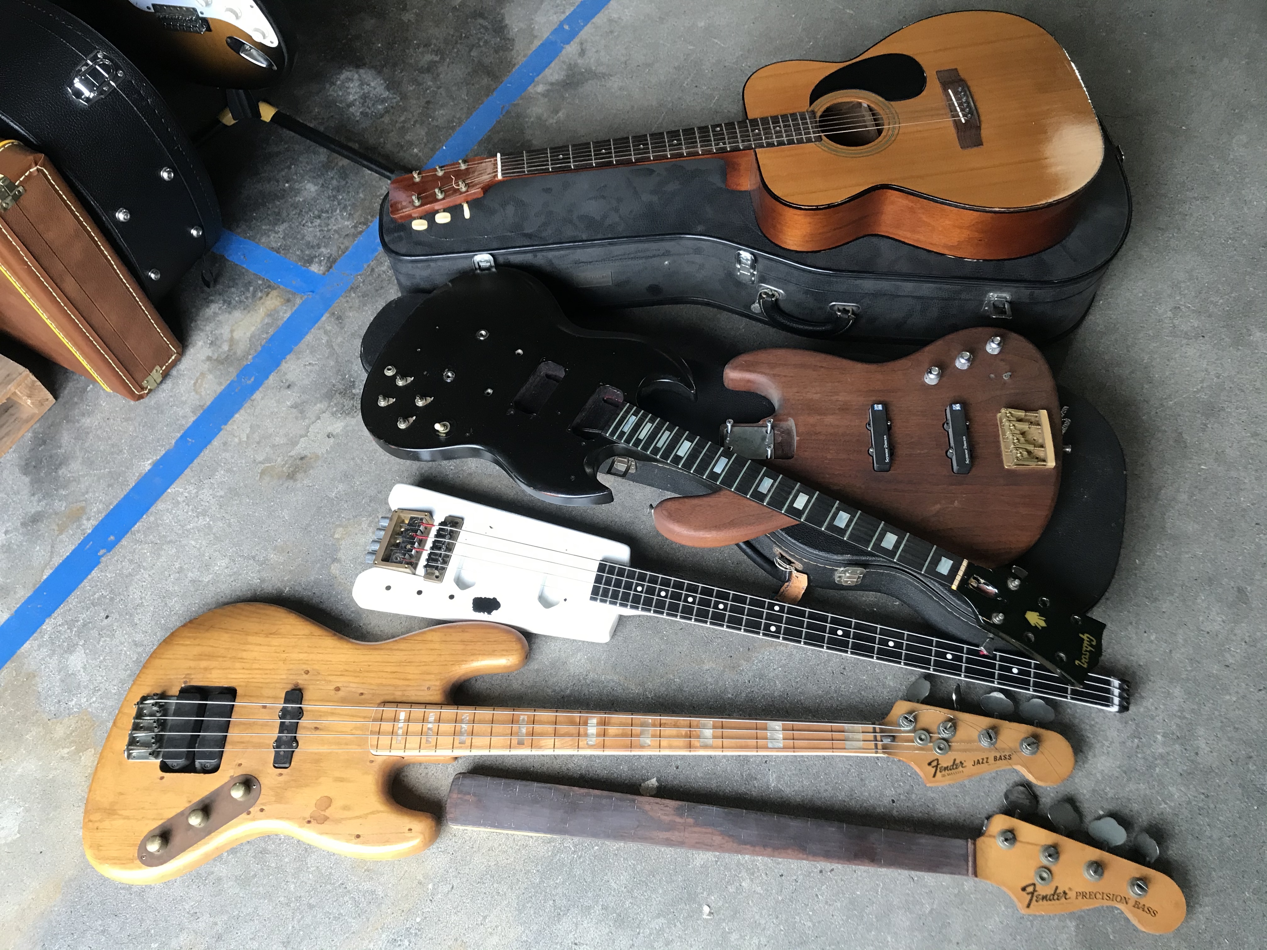 Fender JB、Gibson SG その他楽器まとめて【46,500円でお買取り】
